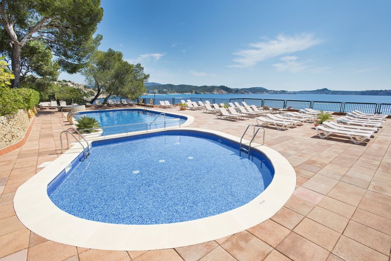 Hotel Cala Fornells 4