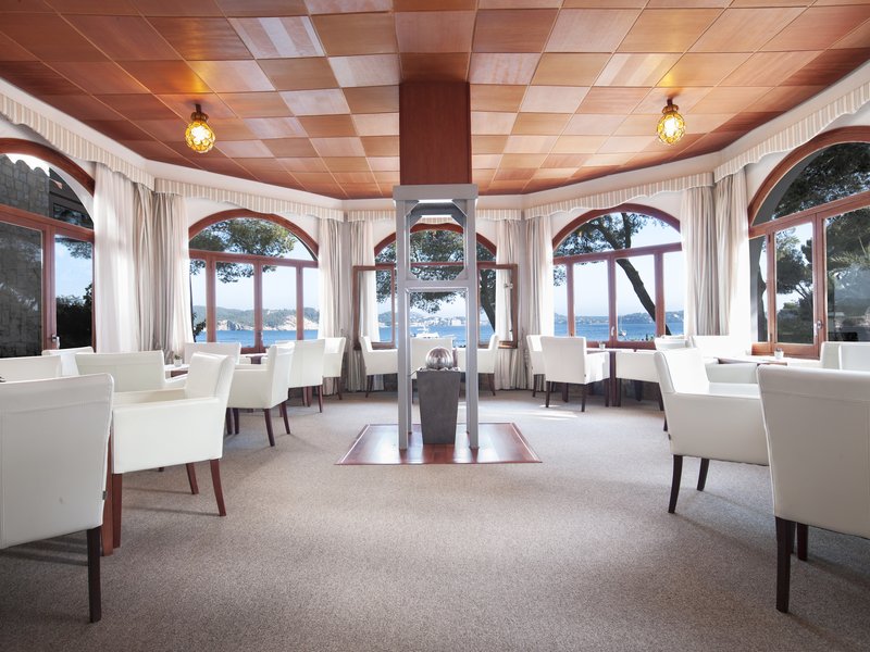 Hotel Cala Fornells 10