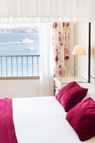 Hotel Cala Fornells 11