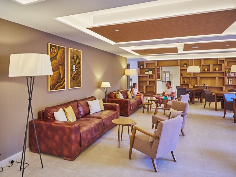 BQ Bulevar Peguera Hotel 8