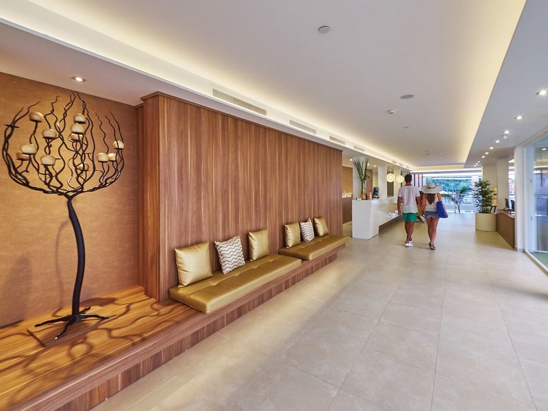 BQ Bulevar Peguera Hotel 9