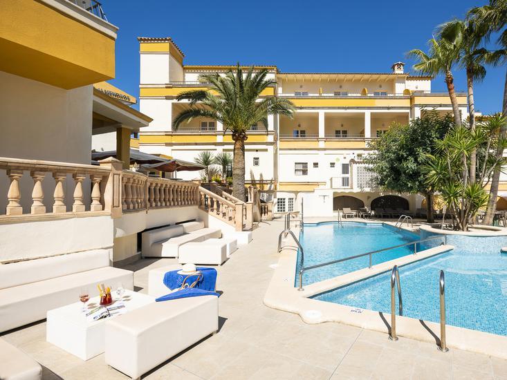 Flor los Almendros Hotel 1