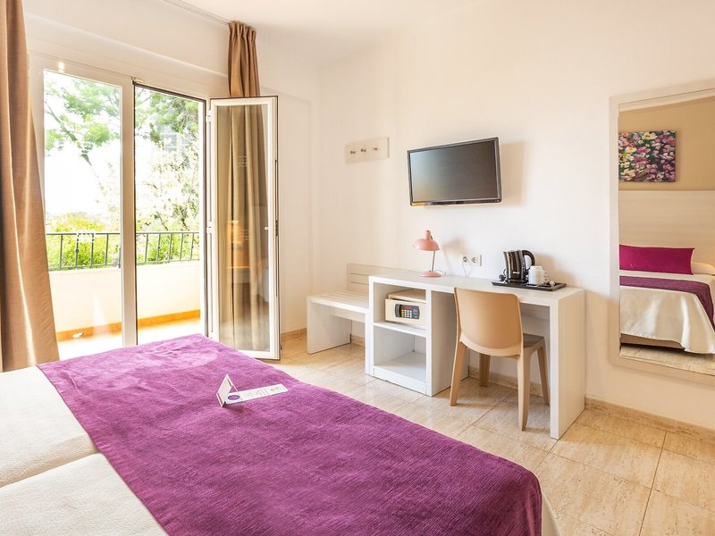 Flor Los Almendros Hotel 31