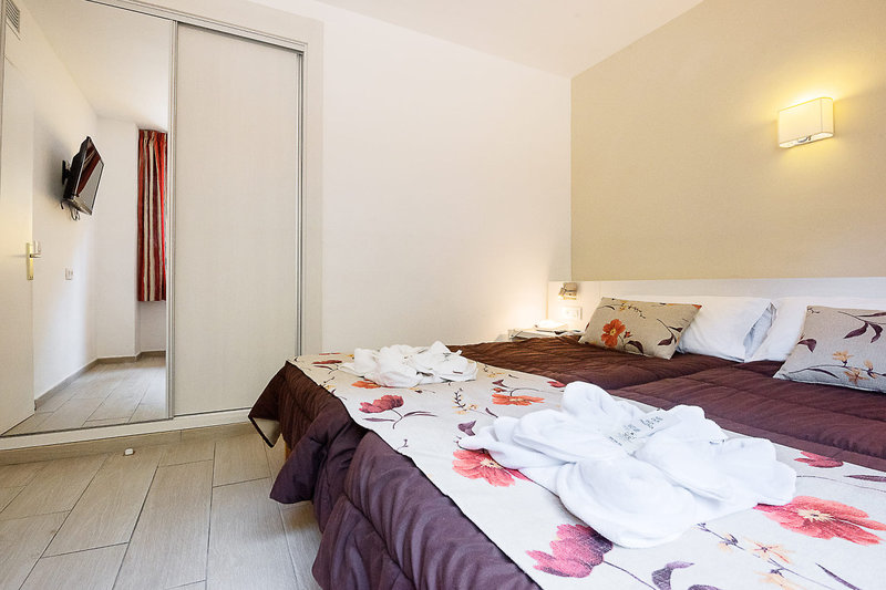 Flor Los Almendros Hotel 7