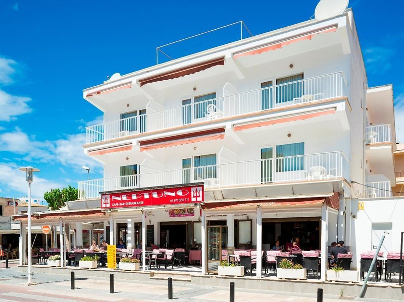 Neptuno Paguera Hostal 11