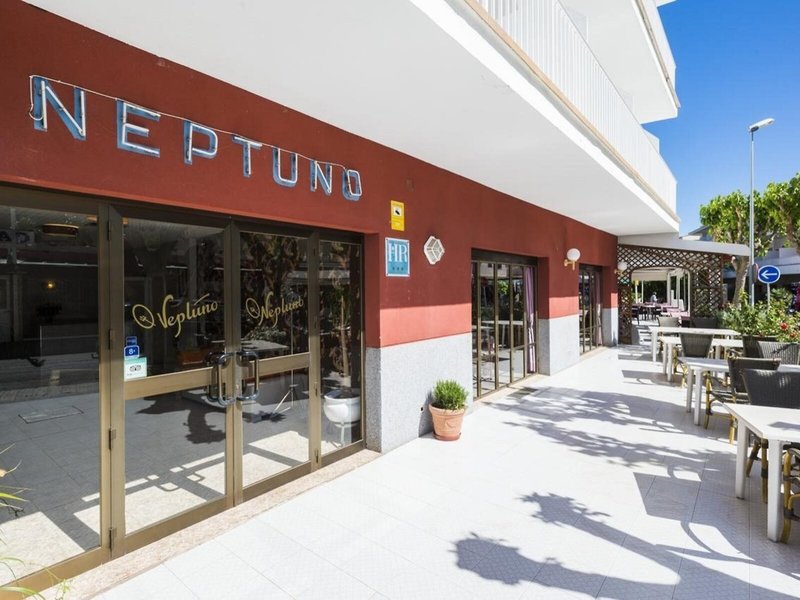 Neptuno Paguera Hostal 7