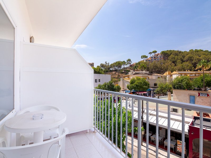 Neptuno Paguera Hostal 22