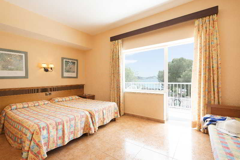 Neptuno Paguera Hostal 4