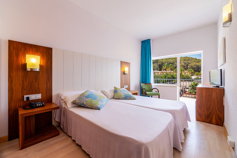 Neptuno Paguera Hostal 2