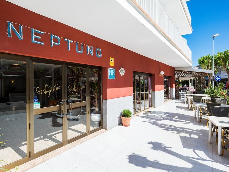 Hostal Neptuno 16 - Terrace