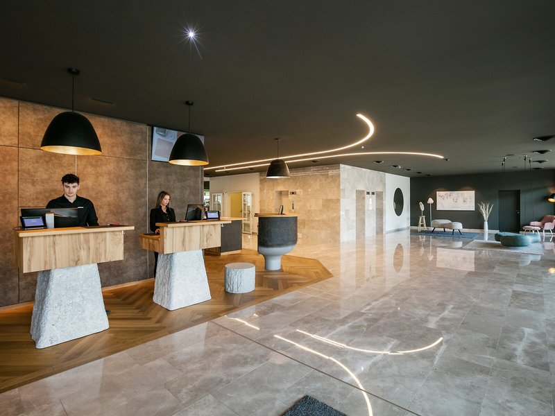 ARCOTEL Nike Linz 5