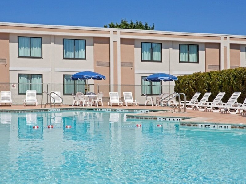 Holiday Inn Hasbrouck Heights - Meadowlands 7