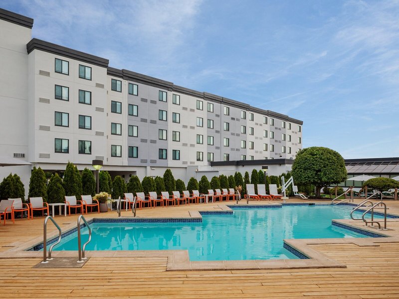 Holiday Inn Hasbrouck Heights - Meadowlands 8