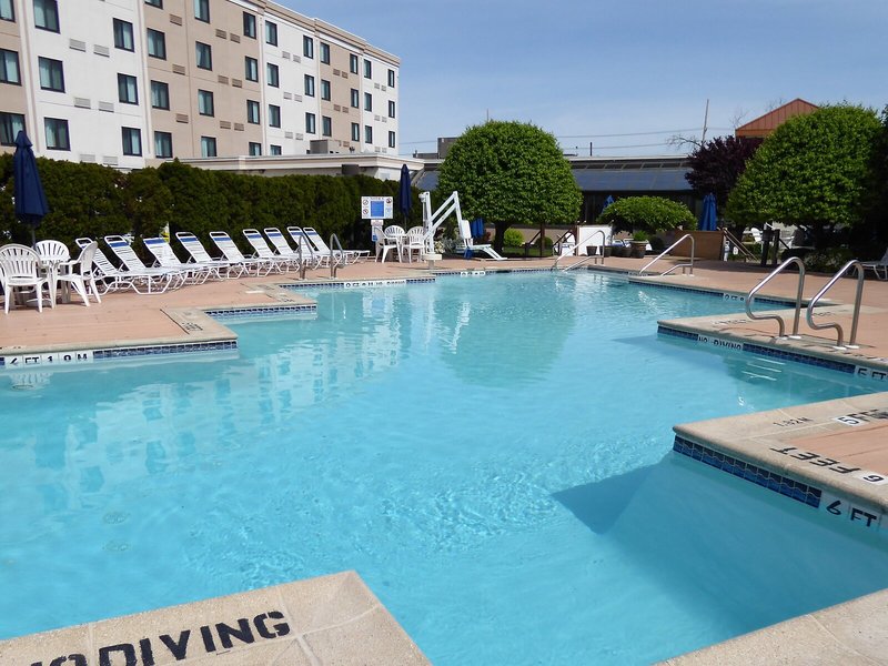 Holiday Inn Hasbrouck Heights - Meadowlands 10
