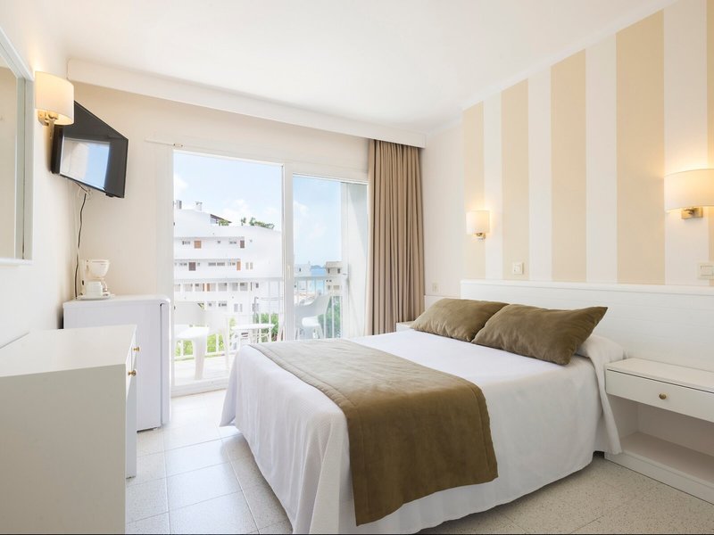 Hostal Residencia Sutimar 25