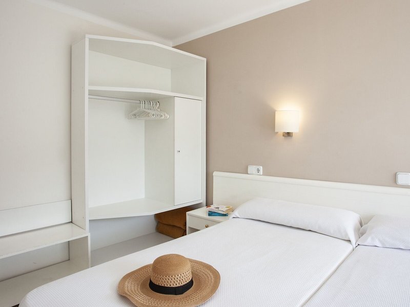 Hostal Residencia Sutimar 28