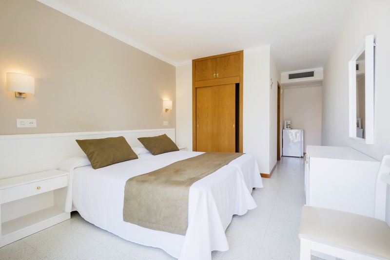 Hostal Residencia Sutimar 10