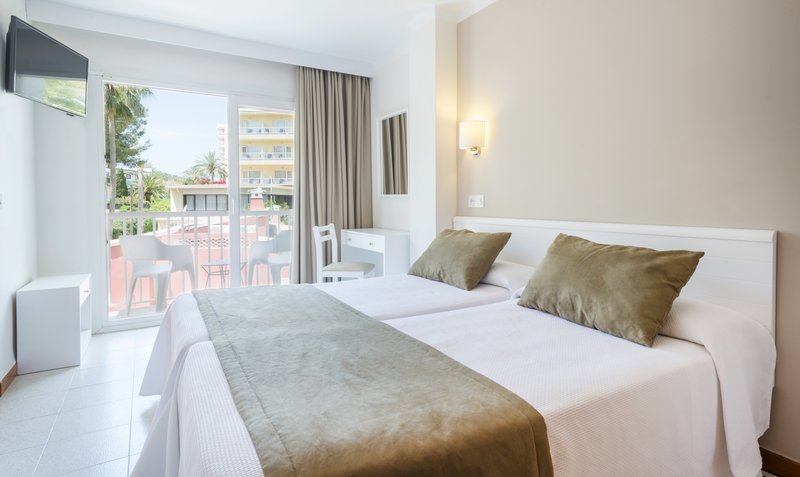 Hostal Residencia Sutimar 12