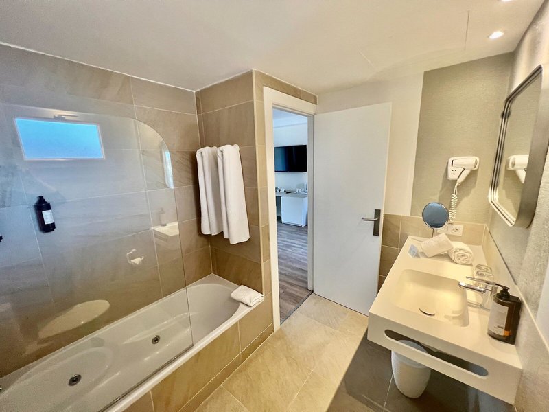 Valentin Somni Hotel & Suites 36