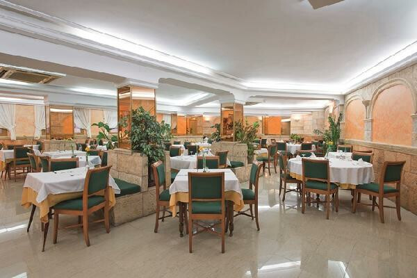 Venecia Paguera Hotel 8