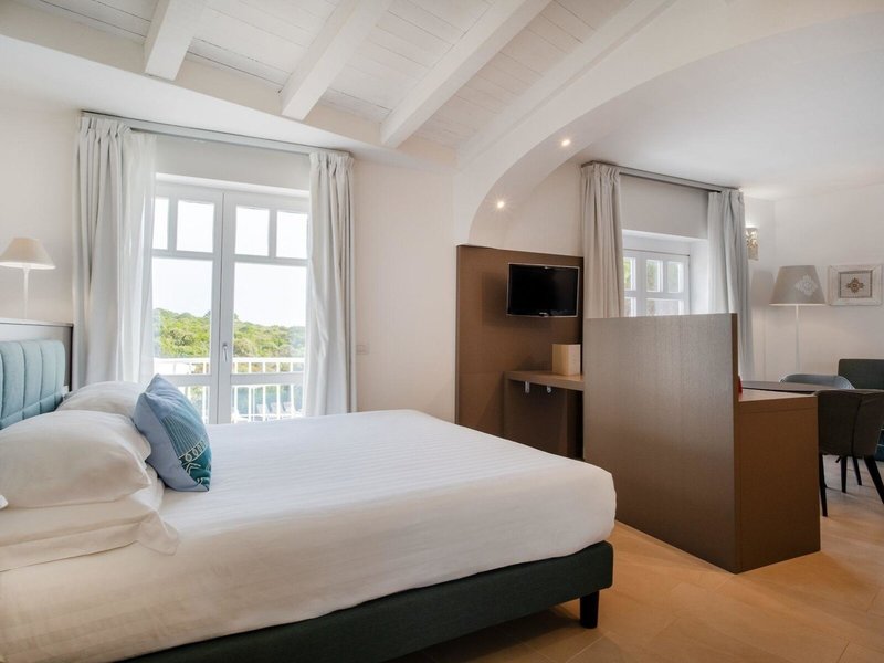 Hotel La Coluccia 26