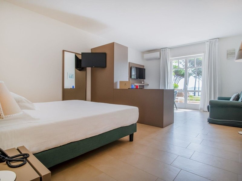 Hotel La Coluccia 37