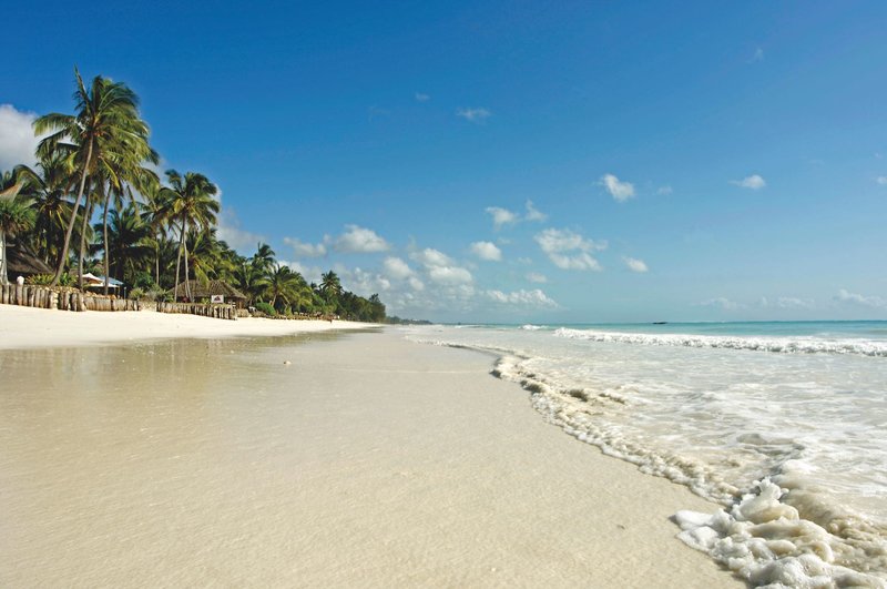 Bluebay Beach Resort & Spa 3