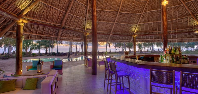 Bluebay Beach Resort & Spa 4