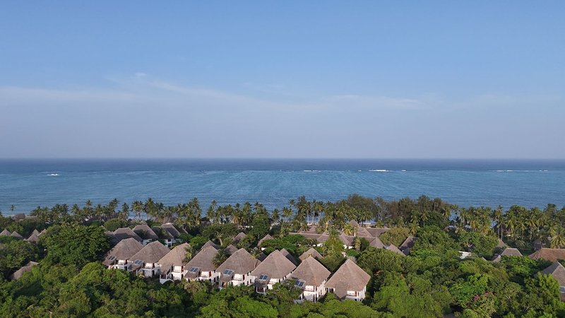 Bluebay Beach Resort & Spa 15