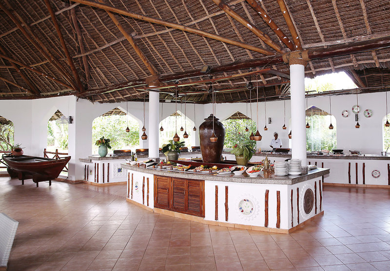 Bluebay Beach Resort & Spa 15