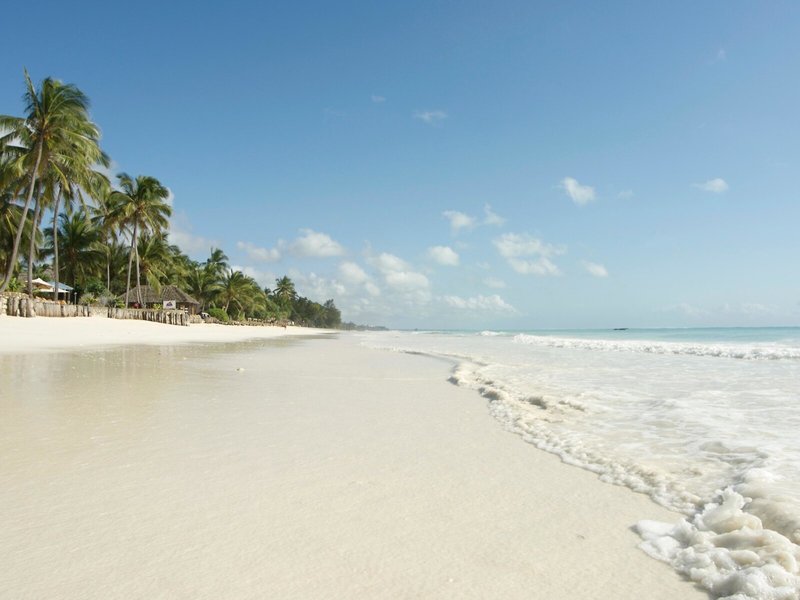 Bluebay Beach Resort & Spa 4