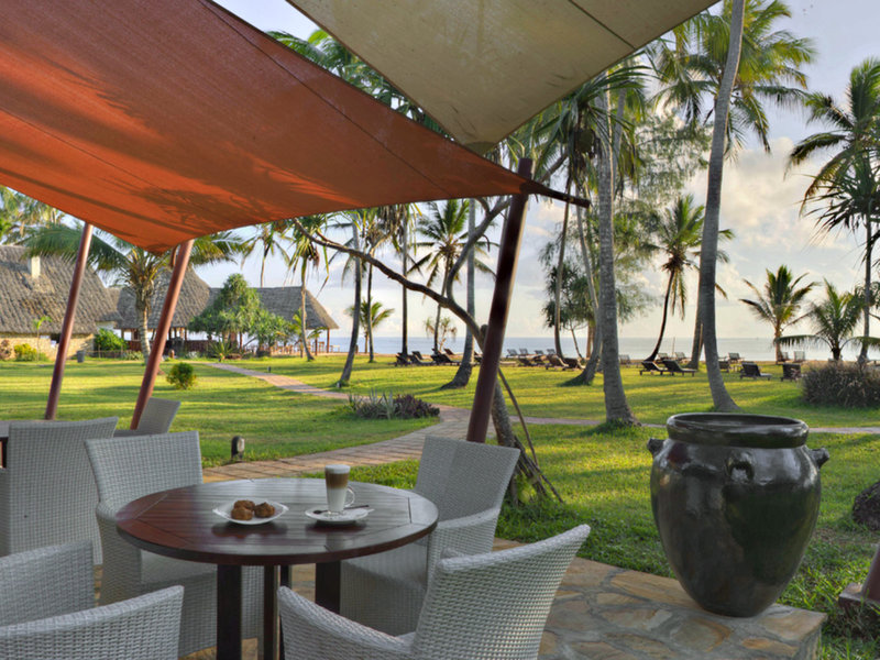 Bluebay Beach Resort & Spa 28