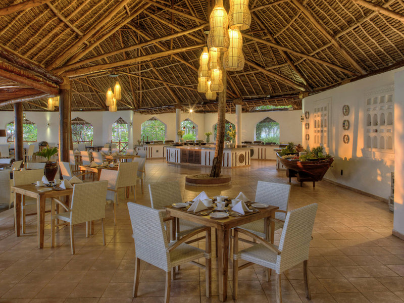 Bluebay Beach Resort & Spa 32