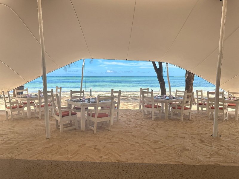 Bluebay Beach Resort & Spa 42