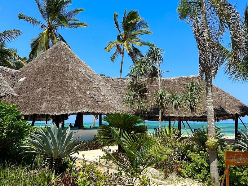 Bluebay Beach Resort & Spa 43