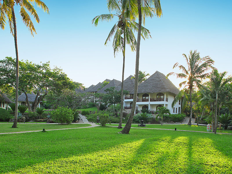 Bluebay Beach Resort & Spa 1