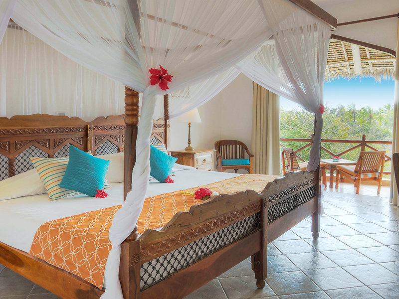 Bluebay Beach Resort & Spa 3