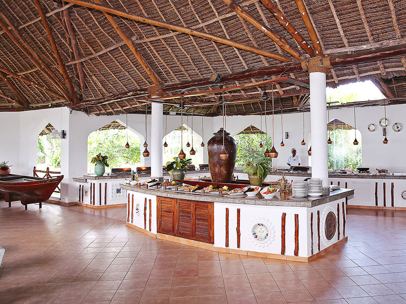 Bluebay Beach Resort & Spa 5