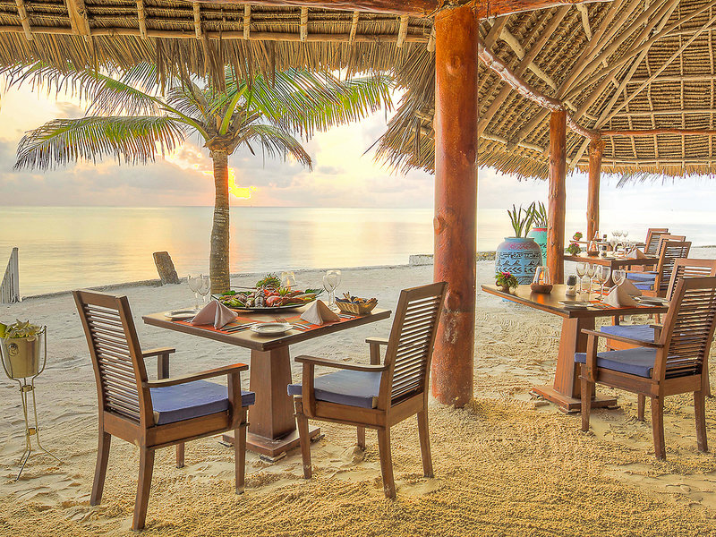 Bluebay Beach Resort & Spa 20