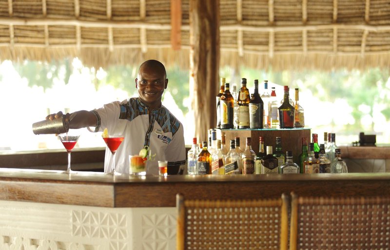 Bluebay Beach Resort & Spa 11