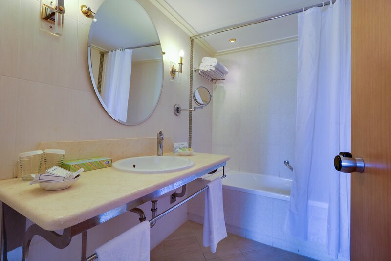 Aegean Melathron Thalasso Spa Hotel 210