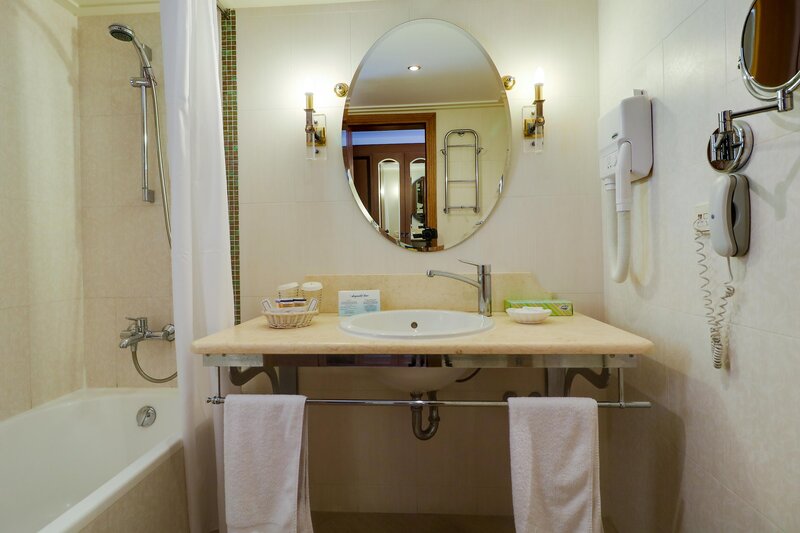 Aegean Melathron Thalasso Spa Hotel 221