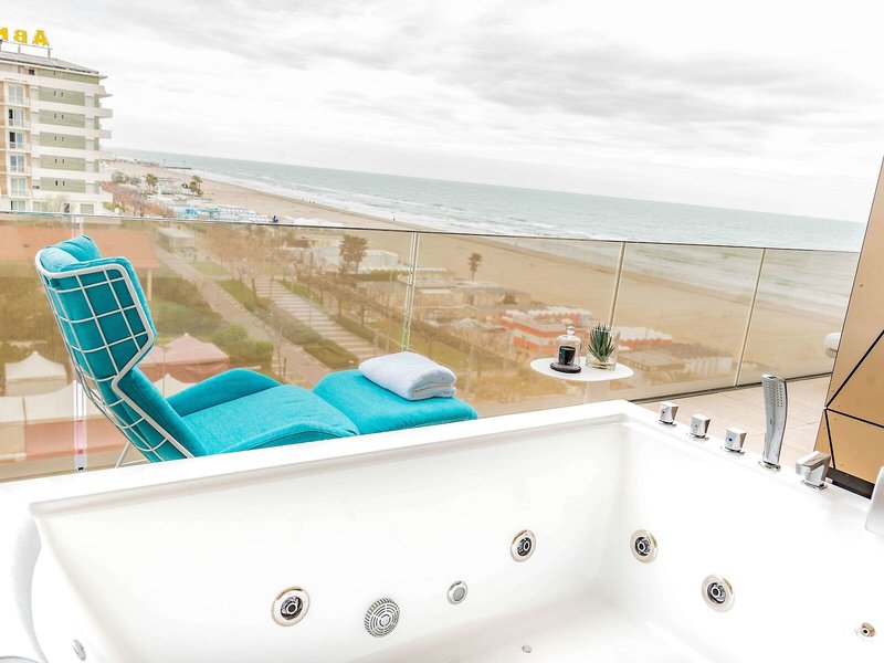 The Promenade Luxury Wellness Hotel 4