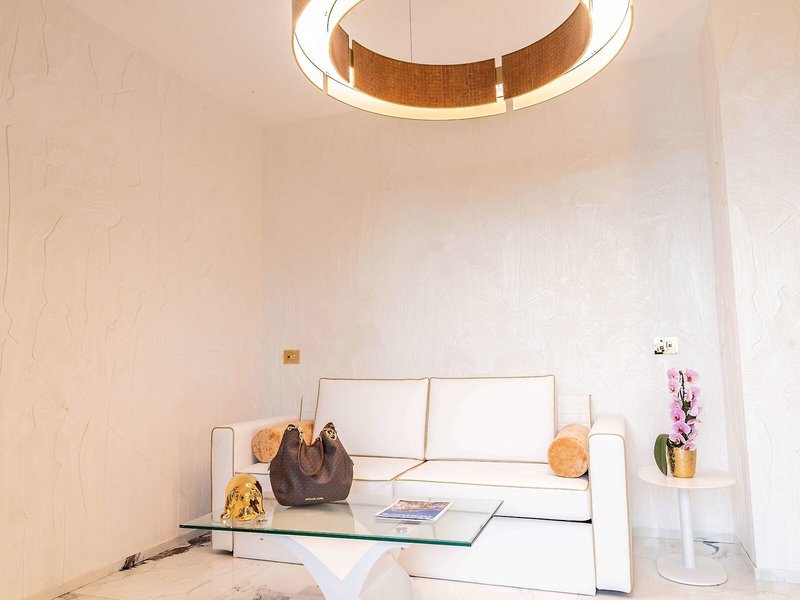 The Promenade Luxury Wellness Hotel 11