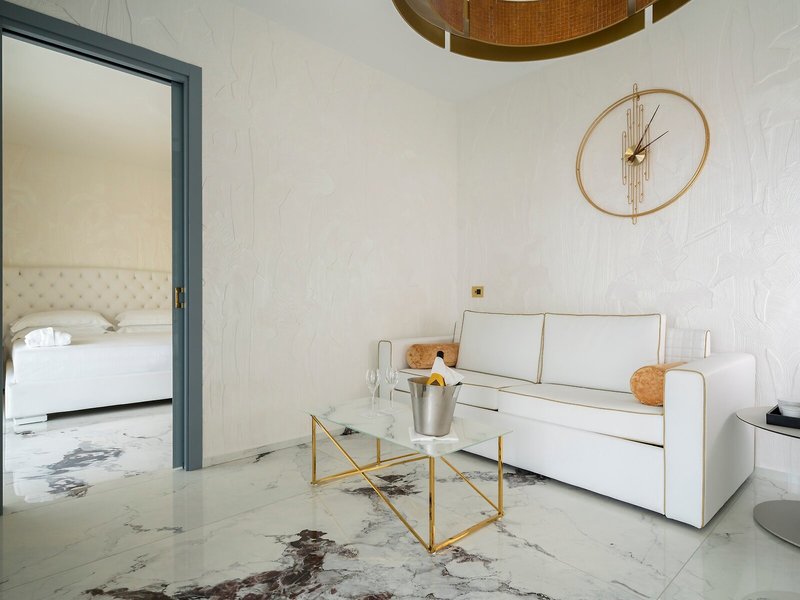 The Promenade Luxury Wellness Hotel 31
