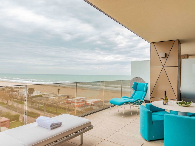 The Promenade Luxury Wellness Hotel 36