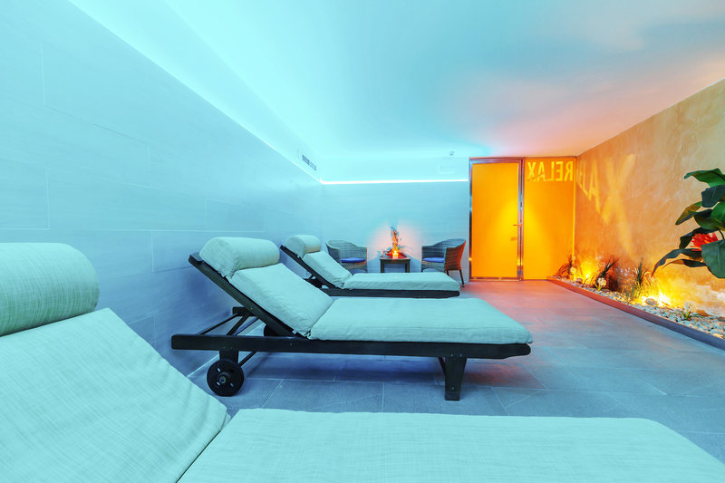 Aparthotel Fontanellas Playa 14