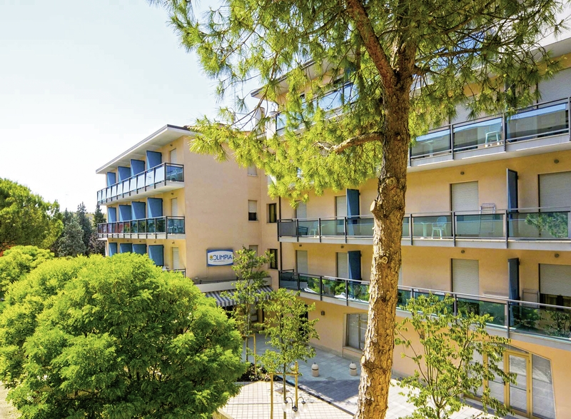 Olimpia Hotel & Aparthotel  1