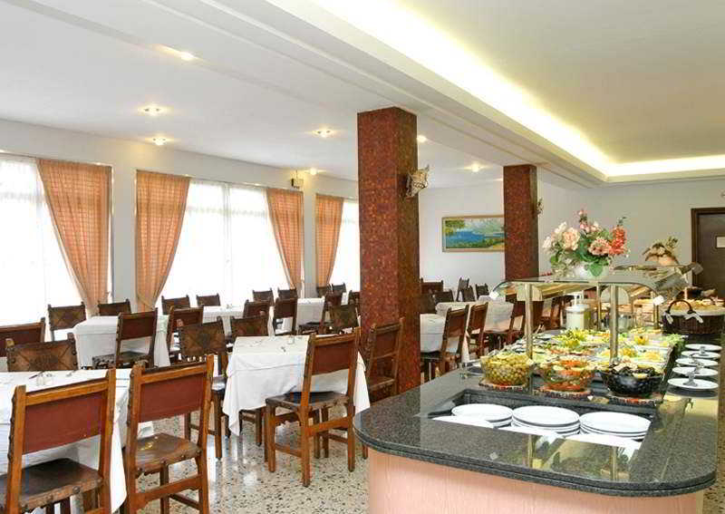 Hotel Iris 8