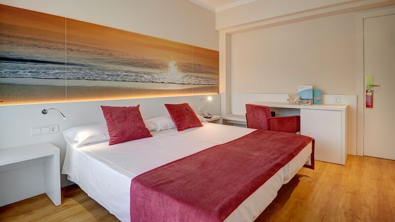 Metropolitan Playa Hotel 11